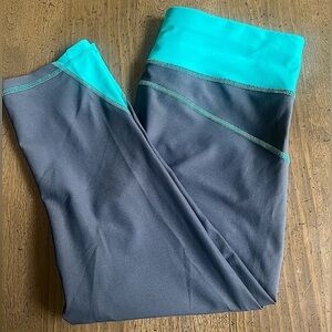 Xersion Capri Leggings